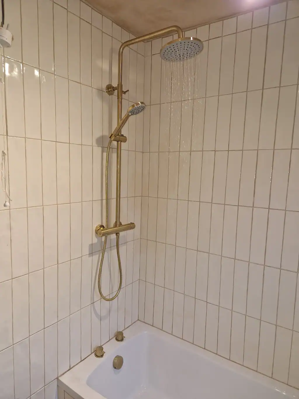 Complete Bathroom Refurbishment Tiling And Flooring Me 09