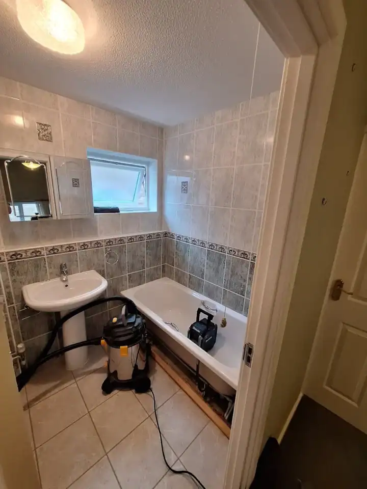 Full Bathroom Refurbishment Rain Shower And Tiling Ke 01