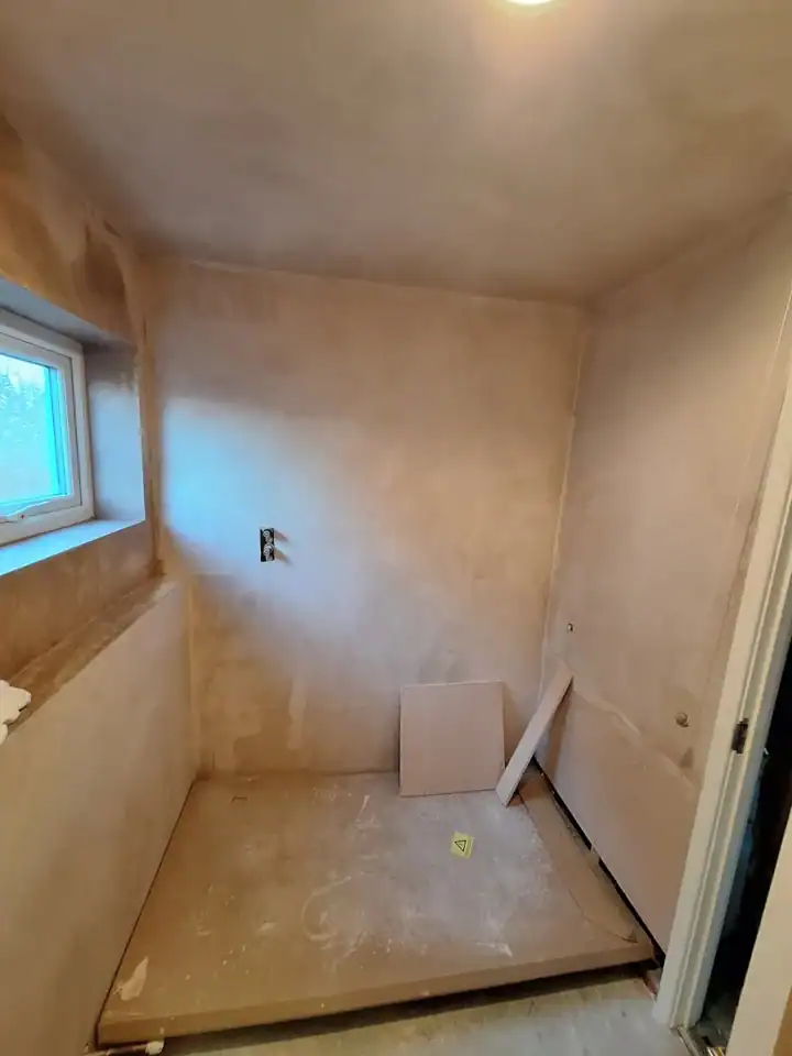 Full Bathroom Refurbishment Rain Shower And Tiling Ke 03